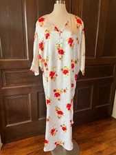 Barbizon Vintage Caftan Robe Silky White Floral House Dress V-neck Size M (est.)