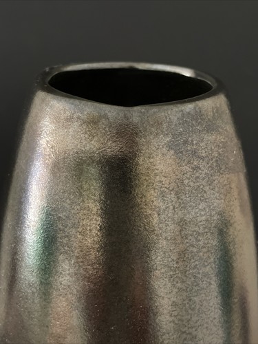 Decorative Modern Vase - Picture 4 of 9