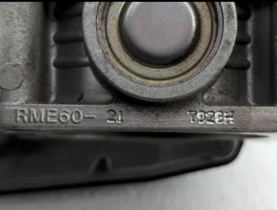 2007-2008 Infiniti G35 G37 Throttle Body / Infinity Nissan Throttle Body 3.5L V6 Foto 3 de 4