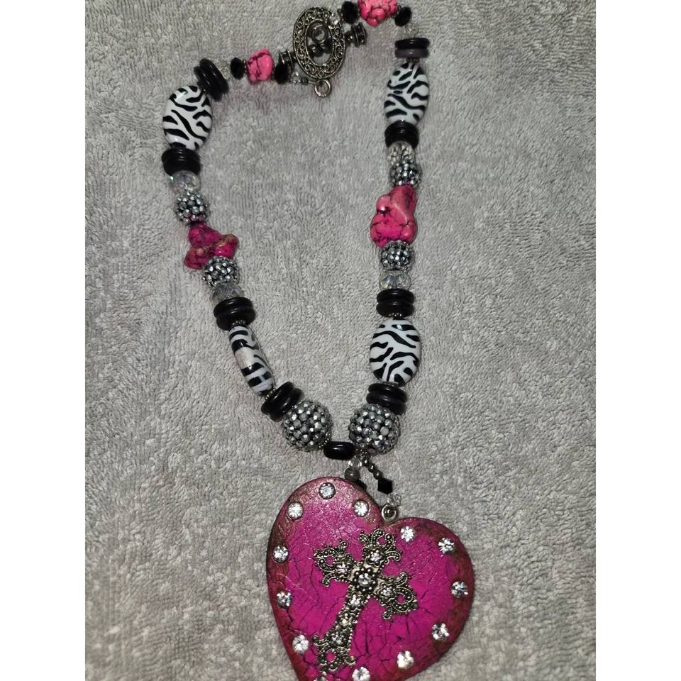 Collar Cruz Corazón Rosa Negro Cebra Cuentas Grueso Distintivo Joyería Mujer Foto 3 de 4