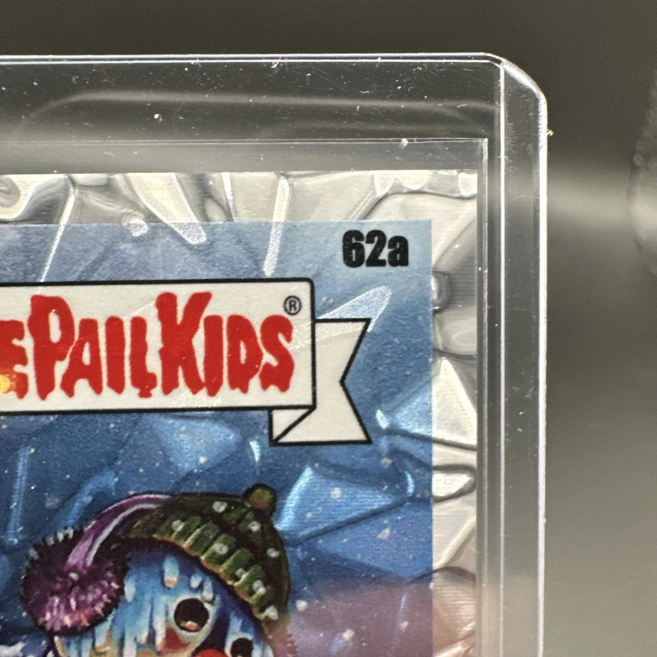 2025 TOPPS Garbage Pail Kids Worst 40th Anniversary Meltin’ Elton 62a Crumpled - Image 2 of 4