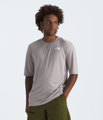 North Face Men s LIGHTRANGE  Shadow Short-Sleeve Shirt Moonstone Grey Size XL