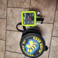 One Alien Bees B800 Pro Photoflash 320