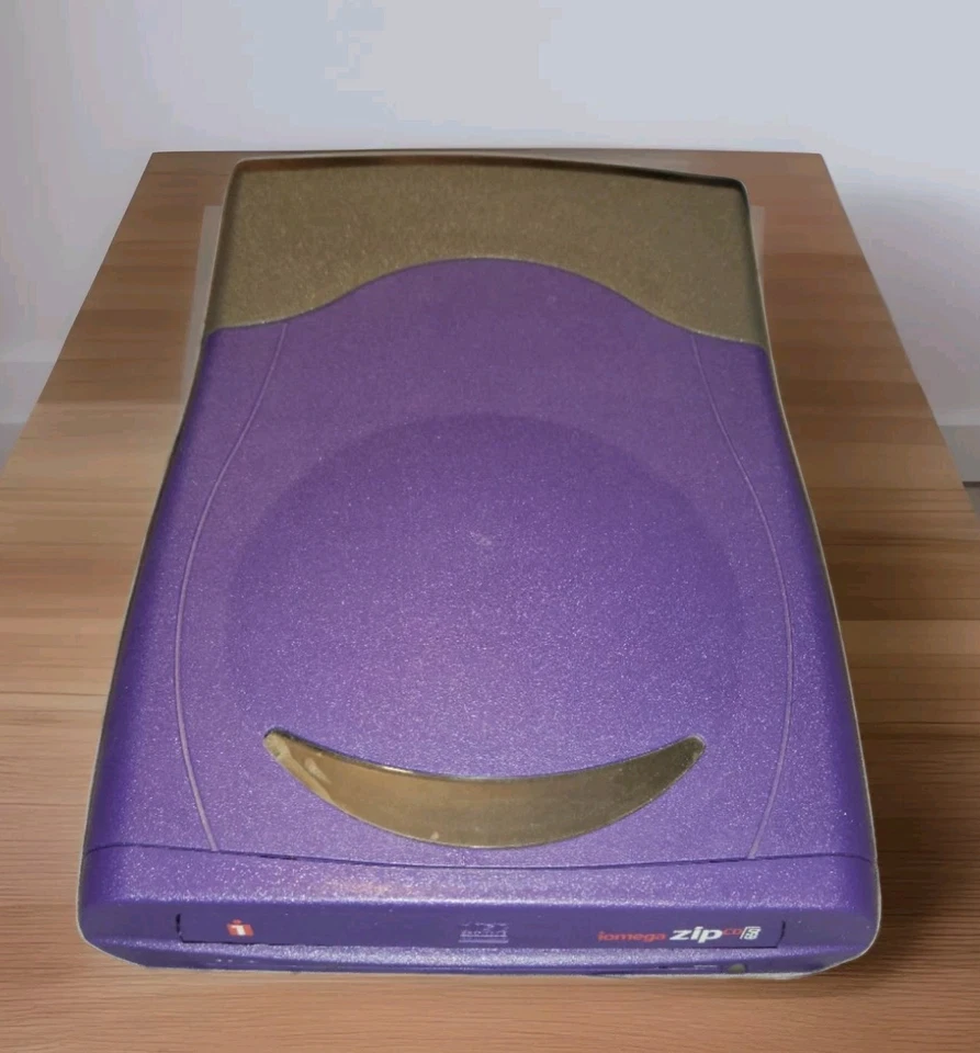 Iomega ZIPCDUSB ZIP CD 650 CD-R/RW External USB Drive CD-ROM With Power Cord - Image 3 of 4