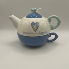 2005 Holly Hobbie Vintage Tea For One Collectible Teapot and Cup