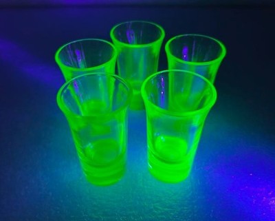 Vtg Green Uranium Glass 3oz Cordials Shot Glasses Set of 5 GLOWS!
