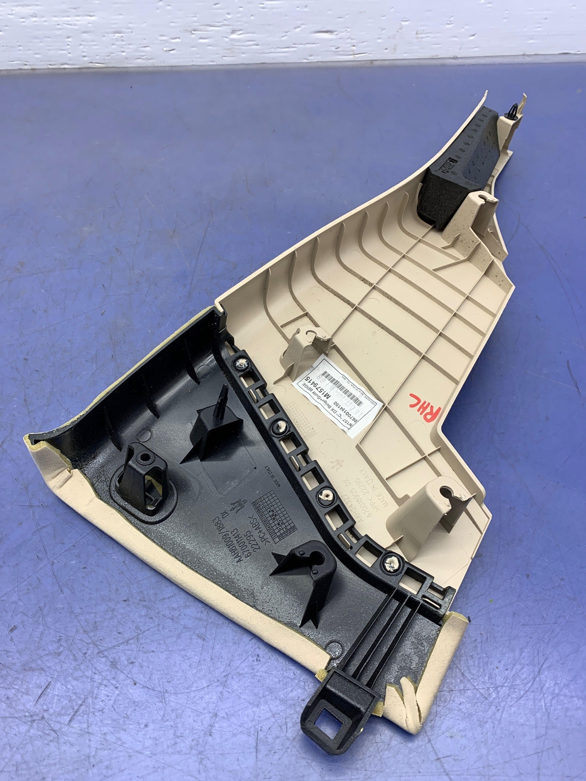 Maserati Ghibli 2014-2019 REAR+RIGHT+LOWER Pillar trim P/N 06700194150