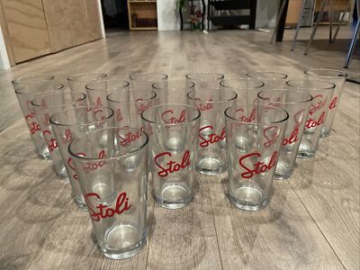 Lot of 19 Stoli Commercial Restaurant Quality 16oz Table/ Mixer Drinking Glasses