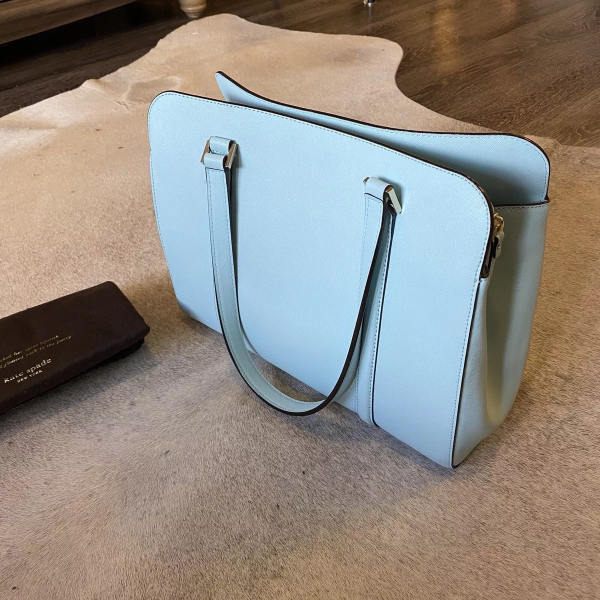 Light blue Kate Spade purse with long strap. | Kate spade purse, Blue kate  spade purse, Blue kate spade