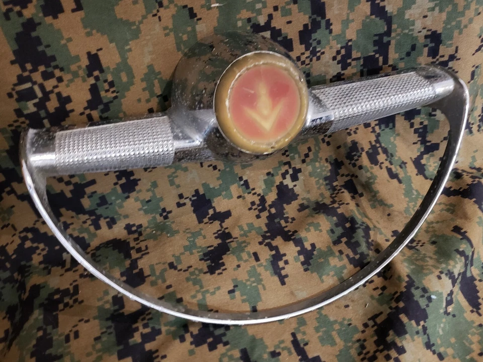 Simca Vedette 1957 V-8 cromado volante bocina anillo de ajuste fabricante original Foto 3 de 4