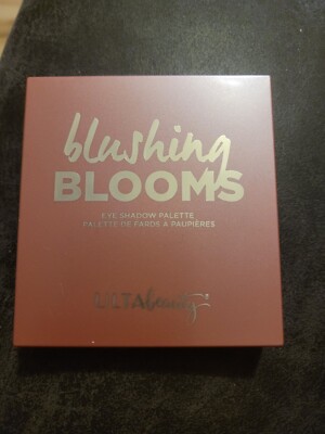 Ulta Beauty Blushing Blooms Eye Shadow Palette 12 Shades