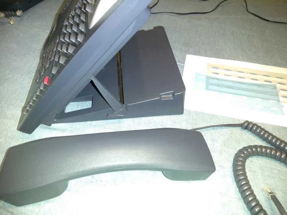 Comdial CONVERSip EP300G-24 24 Button SIP Voip Display Speaker Set ref defaulted - Image 4 of 4