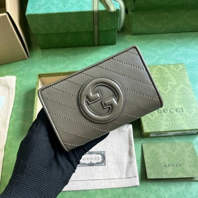 GG Gray Leather Blondie Chevron Card Case Wallet