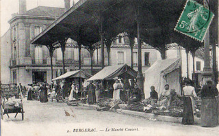 24 CPA ANIMEE 1910 BERGERAC LE MARCHE COUVERT