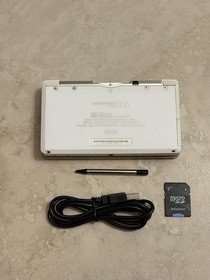 Nintendo 3DS Console White Edition With Charger US SELLER Excellent Condition