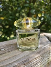 Versace Yellow Diamond Eau de Toilette Natura...