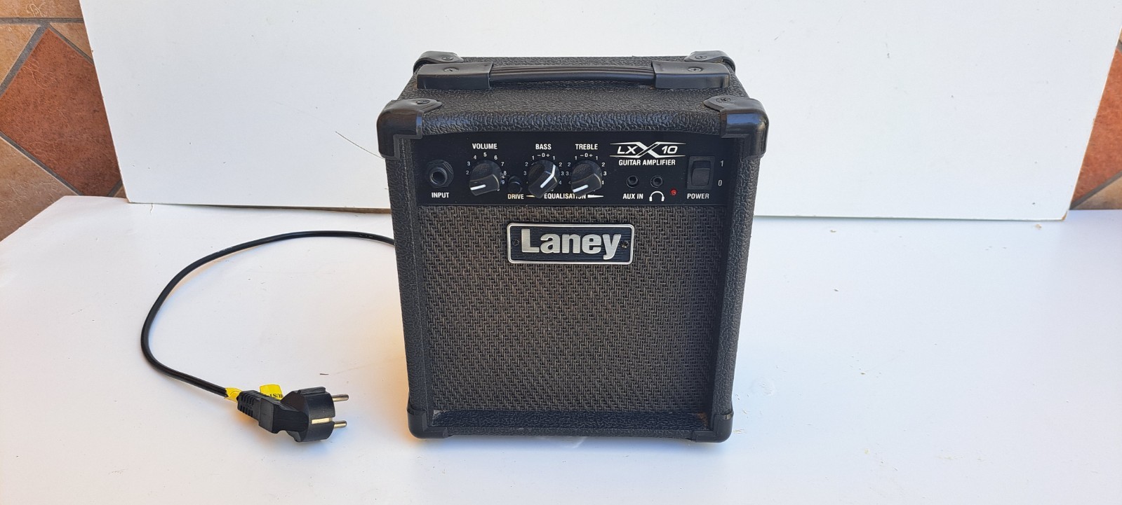 Amplificatore per Chitarra Laney LX10 - 10W