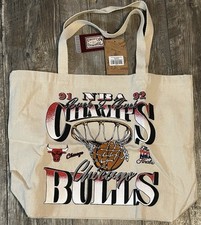 New with Tags Mitchell & Ness NBA Chicago Bulls Cream Graphic Tote Bag 2.0