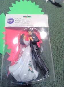 Wilton wedding cake topper bride and groom first dance