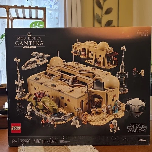 LEGO Star Wars Mos Eisley Cantina 75290 Master Builder Series 3187pcs Set