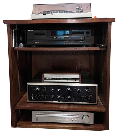 HUGE LOT: Sansui, Bose, amplifiers, speakers & more! All Vintage