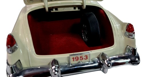 Vintage 1953 Cadillac Eldorado 1/16 scale white diecast by Danbury Mint - Picture 12 of 17