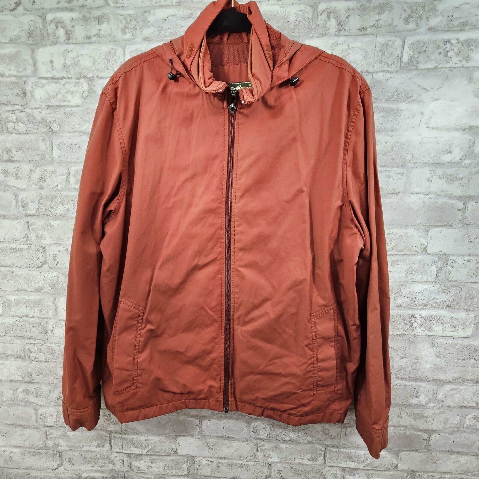 Eddie Bauer Jacket Red Outdoors Hooded Zip Coat Mens Size Medium
