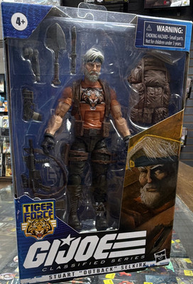 Hasbro G.I. Joe Classified Tiger Force Outback Figure, Knife/Backpack
