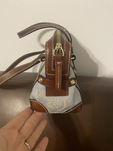 VTG Dooney and Bourke Blue Denim Signature Heart Purse with Red Lining Handbag - Picture 3 of 16