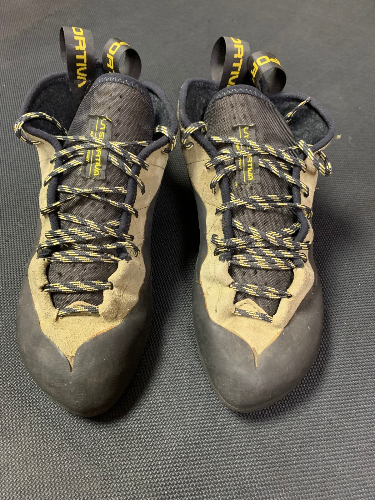 La Sportiva TC Pro talla 42. Zapatos de escalada estilo original.