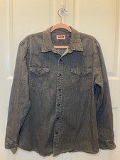 Men  s Wrangler Gray/Black Snap Up Long Sleeved Shirt - Size Large
