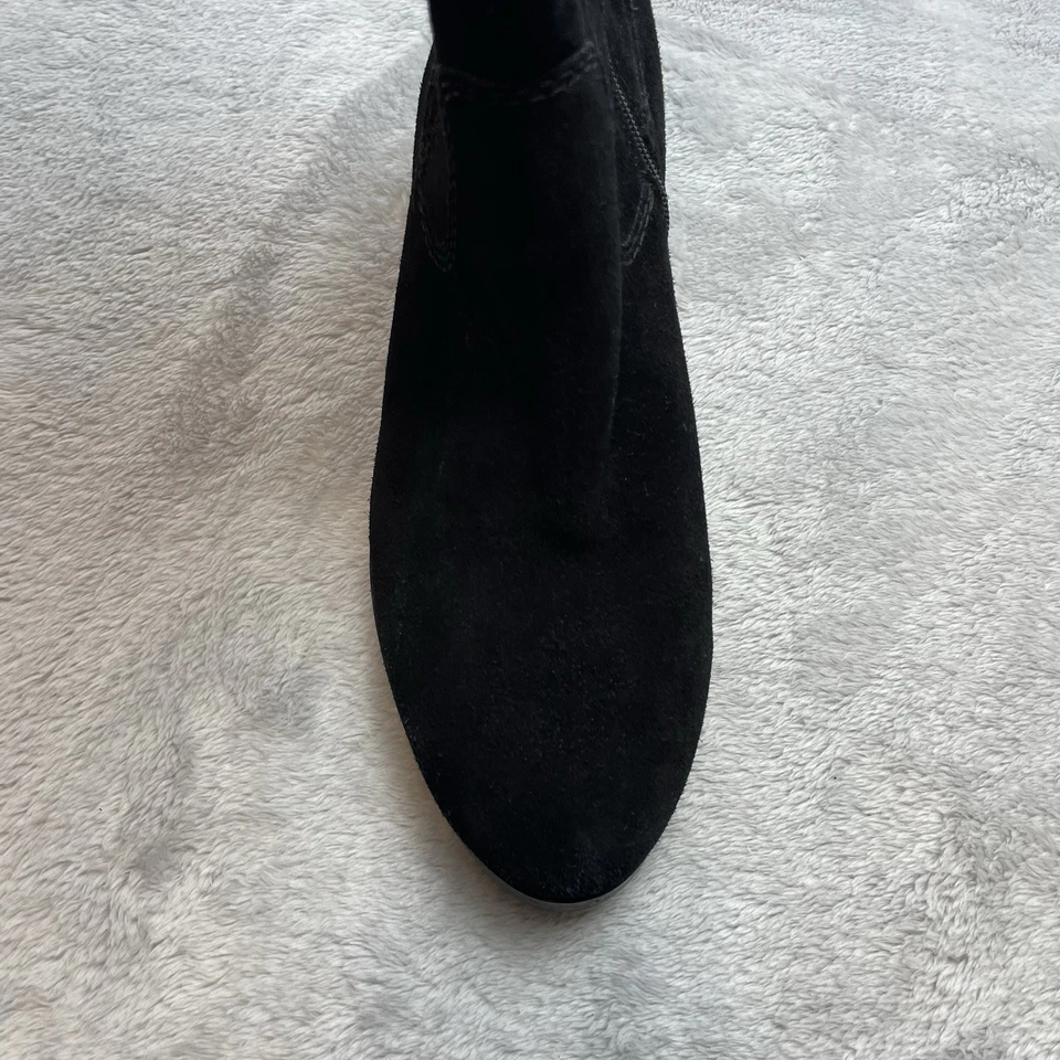 Vince Camuto Kreesell Riding Boot Womens 7.5M Black Suede Tall RIGHT FOOT ONLY - Image 3 of 4