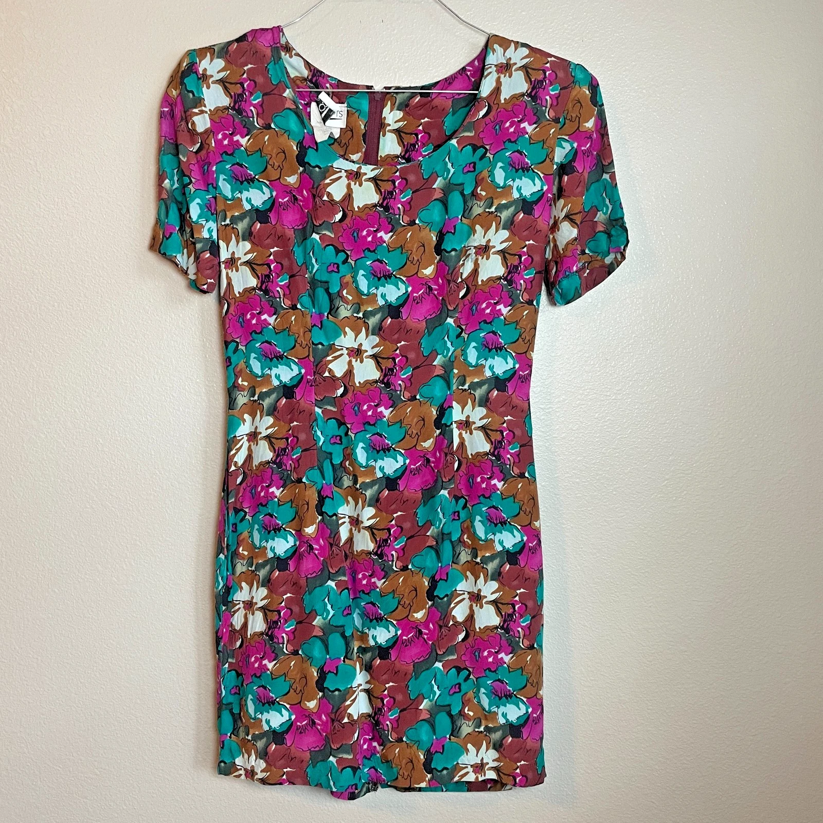 VTG Concepts Dress Size 5 Floral 100% Rayon Mini Shoulder Pads Indie