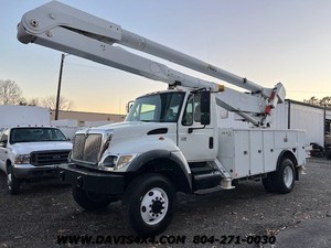 2007 International 7300 Altec 4X4 Bucket Truck 98885 Miles White DT466 6 Speed