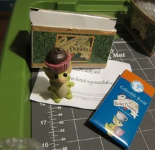 2001 Real Musgrave Pocket Dragons CWS - A Balanced Diet in box , So cute
