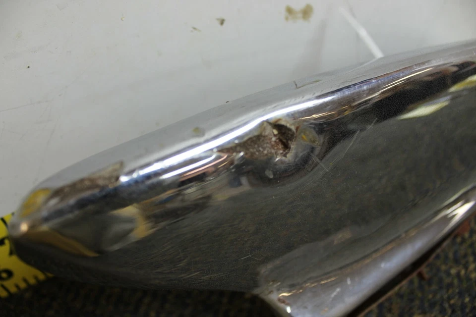 Parachoques trasero cromado derecho GM 1967-1970 Cadillac 1967-1970 usado OEM (SVM46) Foto 4 de 4