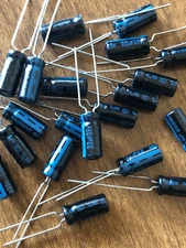 Lot of 20 22uF 25V Electrolytic Capacitor High Temp 105C JAMICON