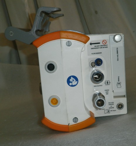 Drager Draeger Dräger Medical OXYLOG Oxy Log 3000 Plus VENTILATORE PORTATILE - Foto 6 di 13