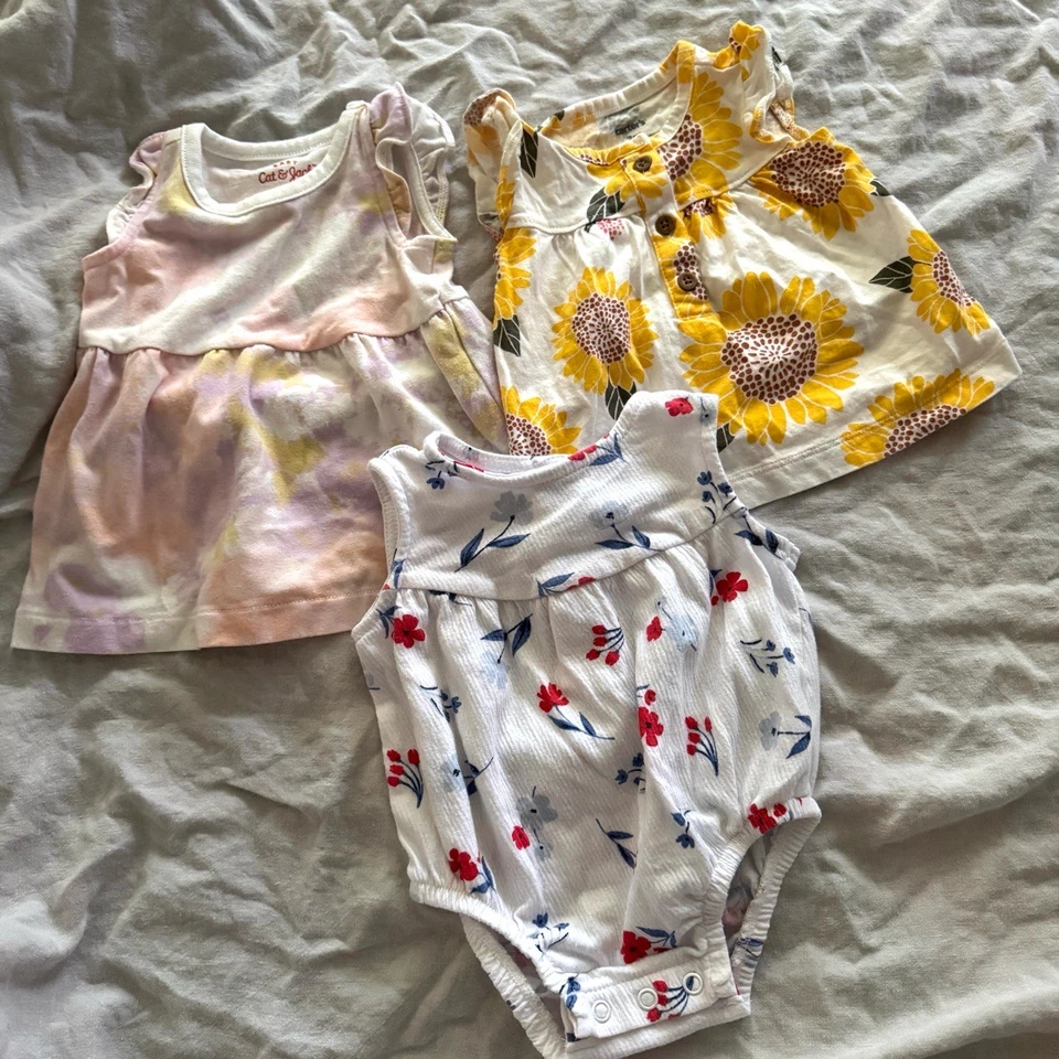 Lote Paquete Ropa Bebé Niña 3M Carters Gato y Jack Vestidos Mameluco Floral Neutro Foto 2 de 4