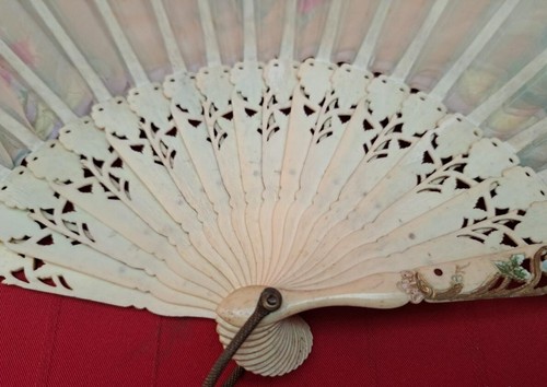Fine Antique 19th Museum Quality French Hand Fan Carved Sticks with Flowers - Picture 14 of 18