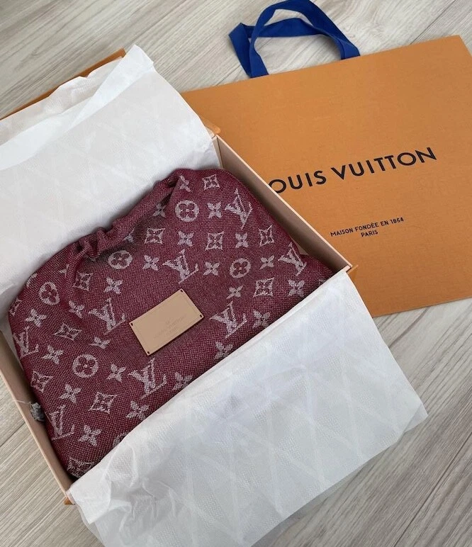 Louis Vuitton Shawl Stole Scarf Monogram Trunk Bordeaux Silk Cashmere Auth New - Image 3 of 4