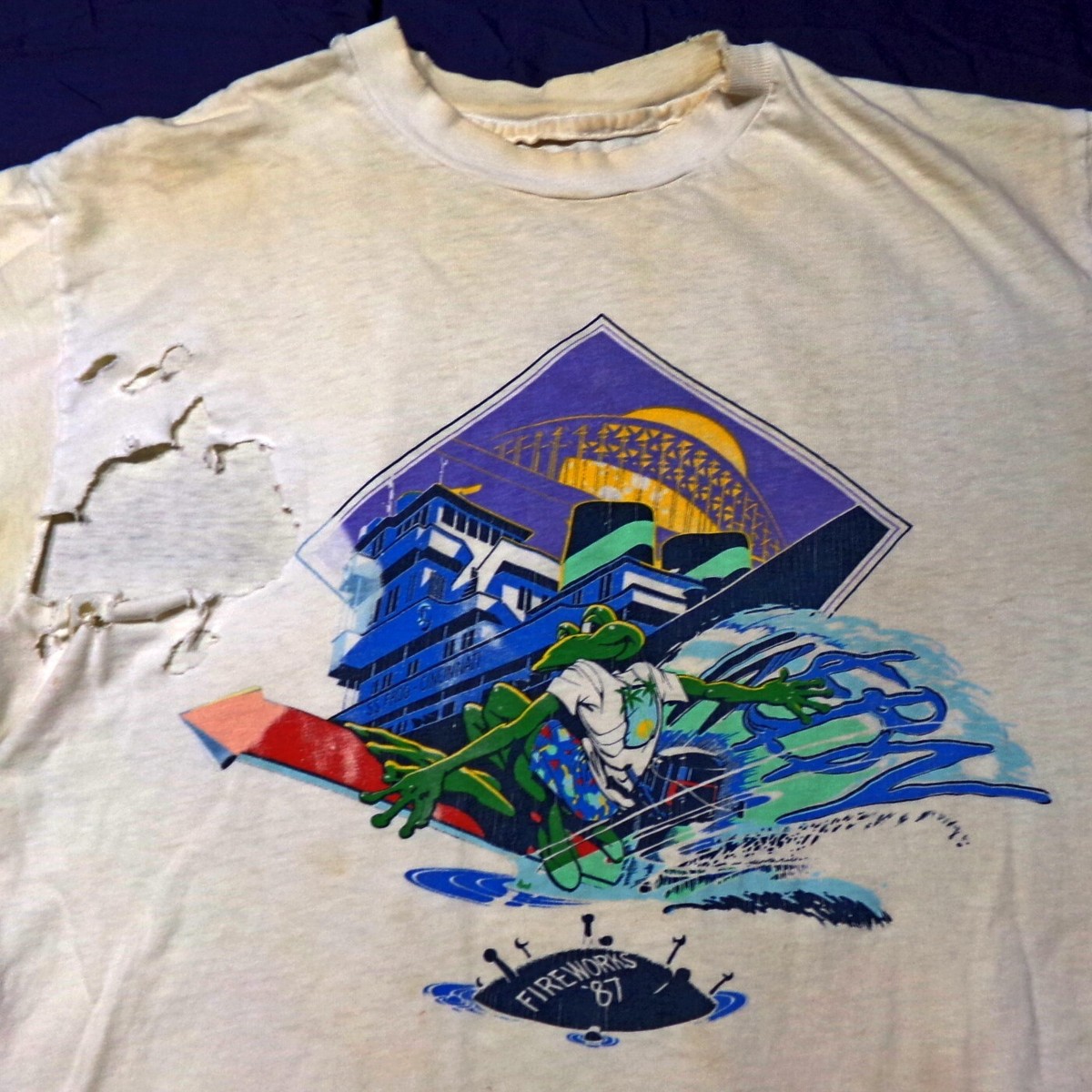 【日本未発売】GERMANY 1996 COTTON T-SHIRT Vtg WEBN 1987 FIREWORKS T Shirt Large SS Frog Cincinnati