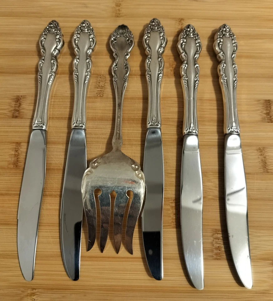 SET Of 6 DINNER KNIVES! Vintage 1881 ROGERS silverplate: BAROQUE ROSE pattern  - Image 2 of 4