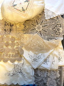 Lot of 17 Vintage Antique Linens ~  Doilies, Tablecloths, Napkins, Pillow