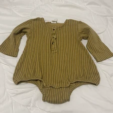 Kate Quinn Cottagecore striped bubble bodysuit 12-18 months Floral print