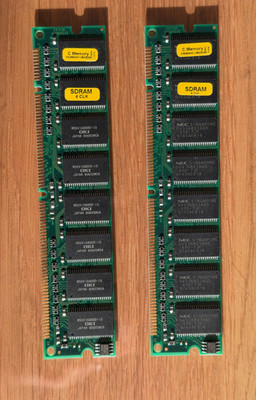 2 RAM PC Speicher je 32 MB  SDRAM-Module von Oki und NEC