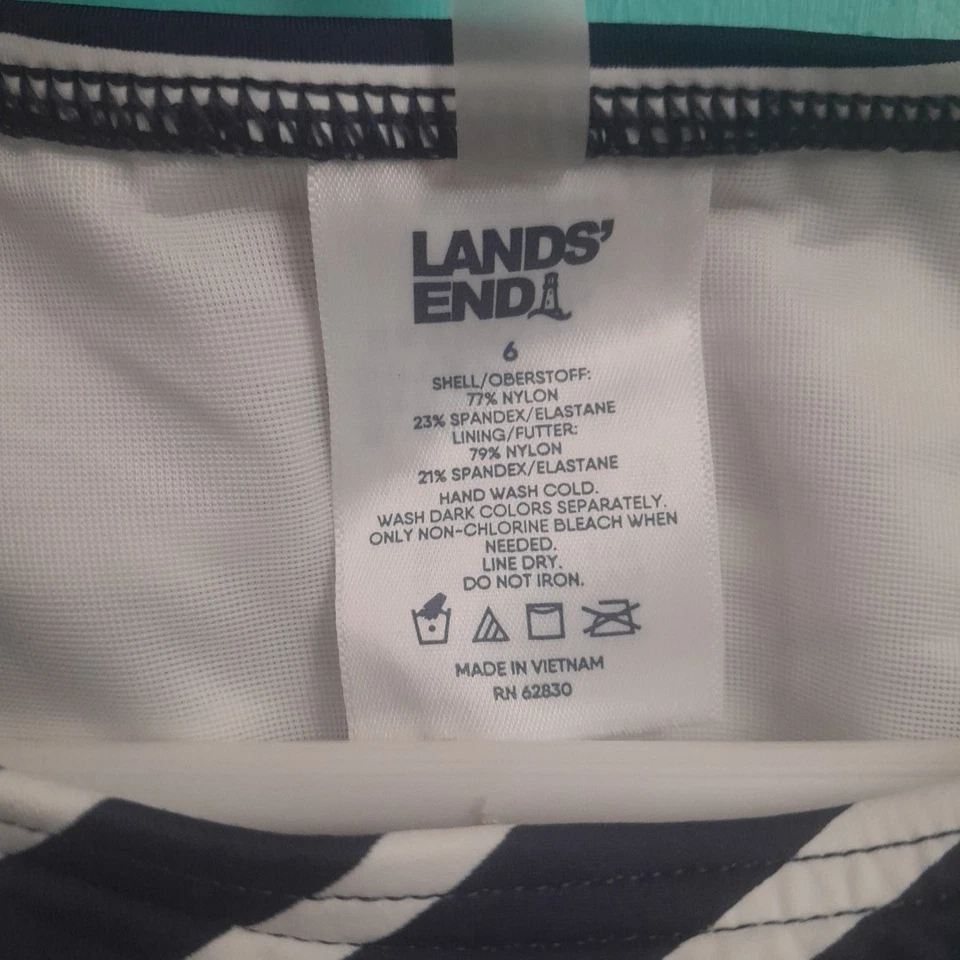 Camiseta de natación Lands End regular cuello alto a rayas azul marino/blanco talla 6 parte inferior talla 4 Foto 3 de 4