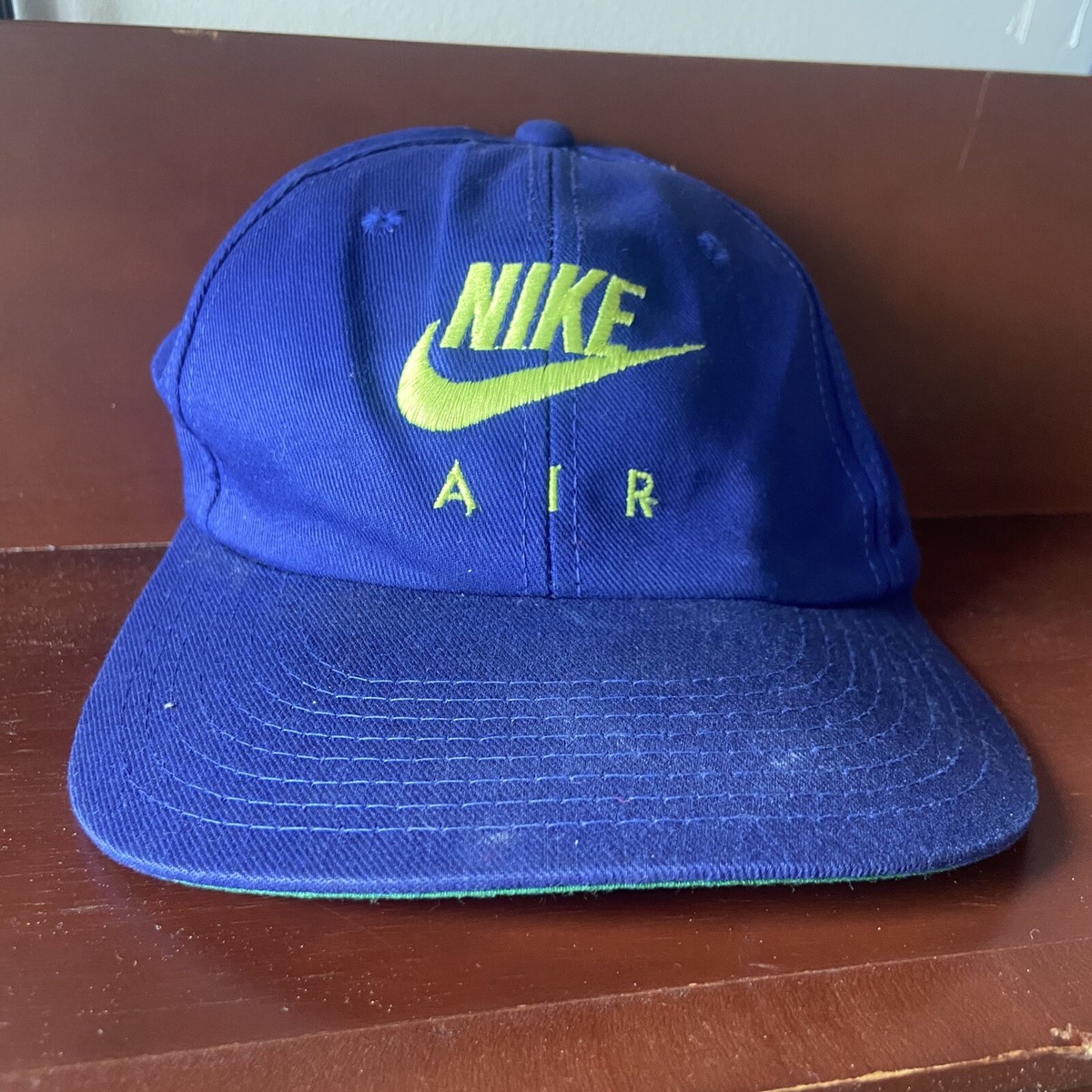 vintage nike air cap