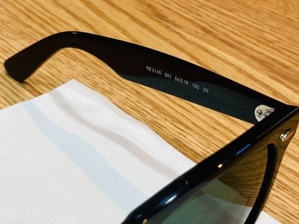 RayBan RB2140 Original Black Wayfarer Classic Unisex 54mm Sunglasses