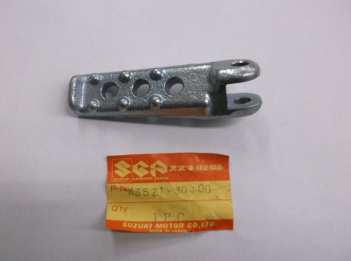 Suzuki Footrest LH NOS 43521-30100 RM100A/RM125M/TM100/TM125/TM250